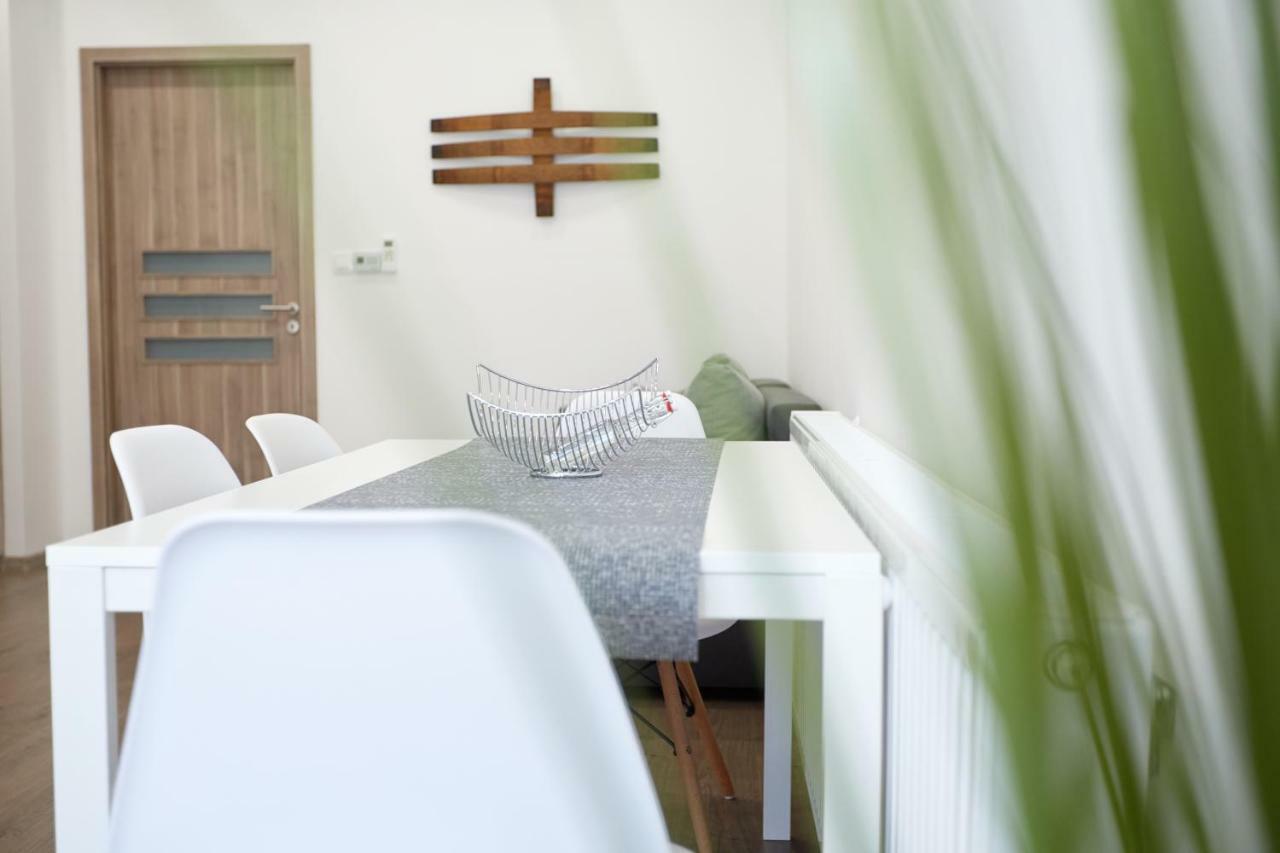 Foter Apartman Ii. 빌라니 외부 사진