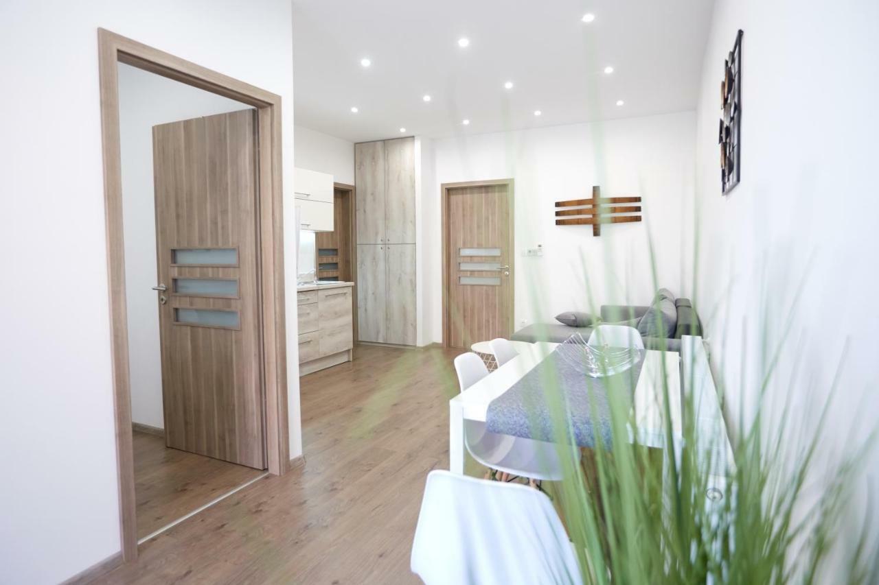 Foter Apartman Ii. 빌라니 외부 사진
