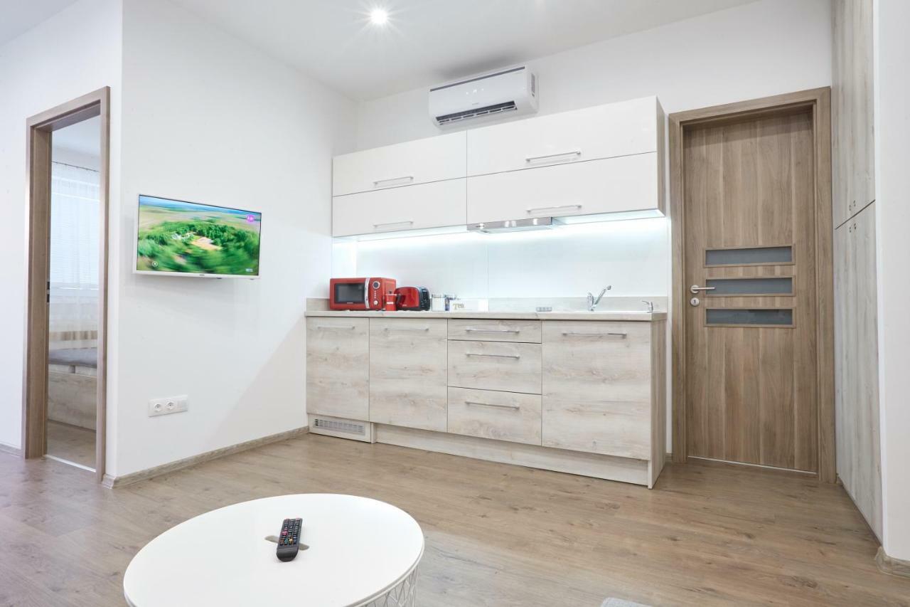 Foter Apartman Ii. 빌라니 외부 사진