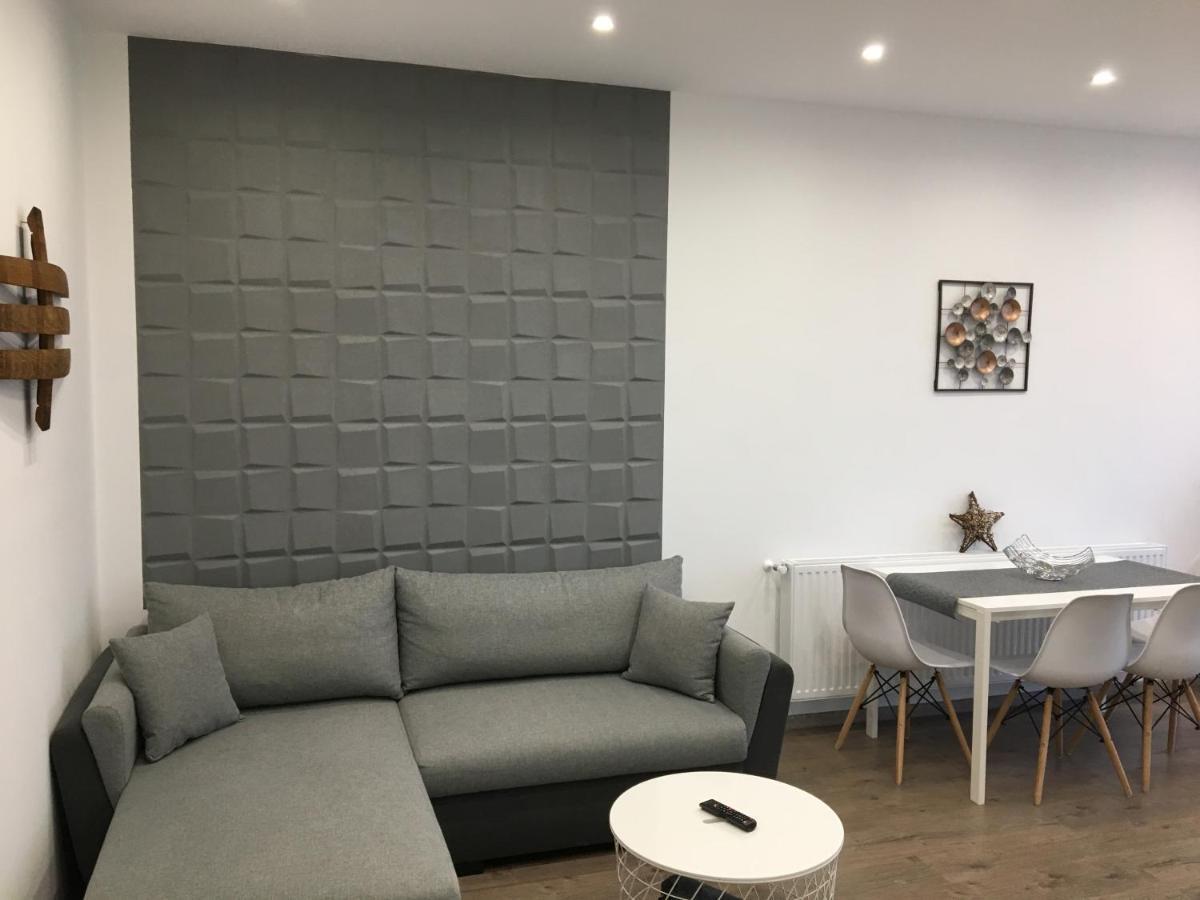 Foter Apartman Ii. 빌라니 외부 사진